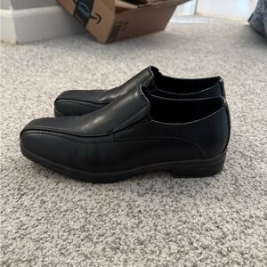 Youth dress shoes